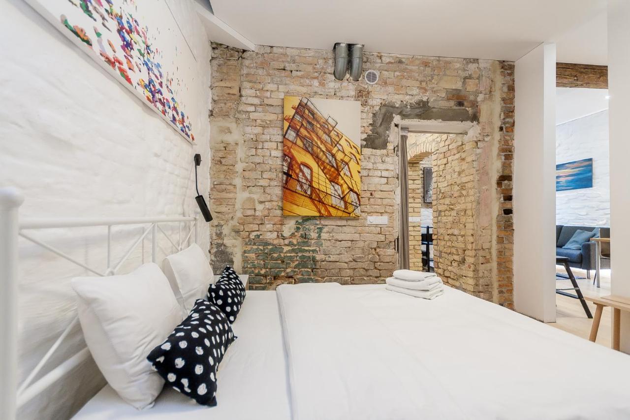 Old Town Pylimo Apartment By Urban Rent Вилнюс Екстериор снимка